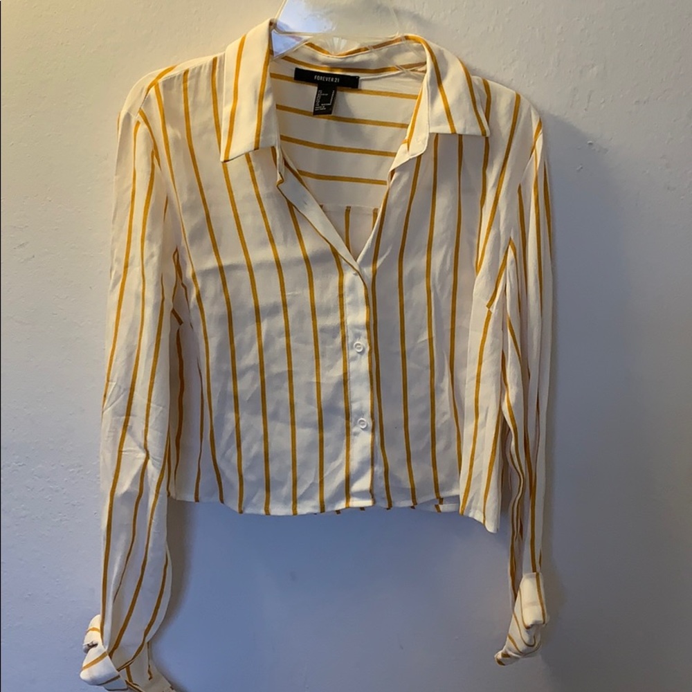 Forever 21 Cropped Button Down Blouse